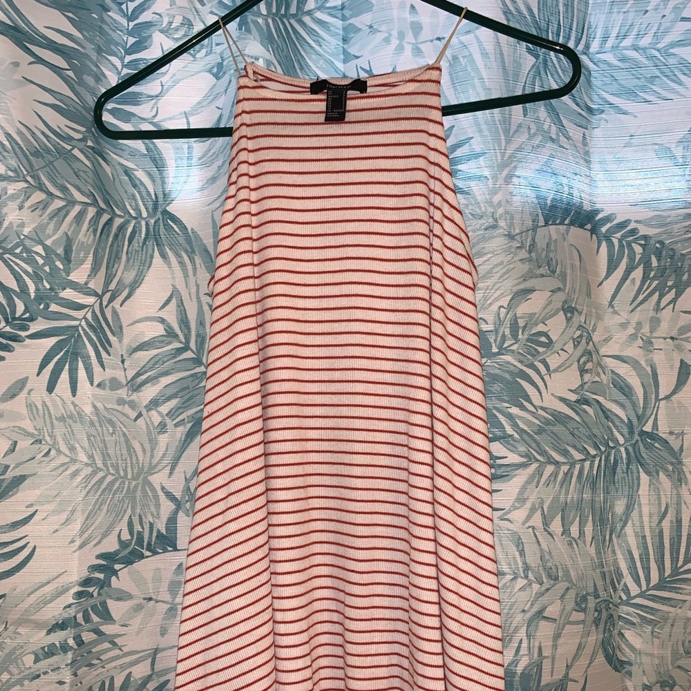 -gently used
-NO FLAWS
-skater dress